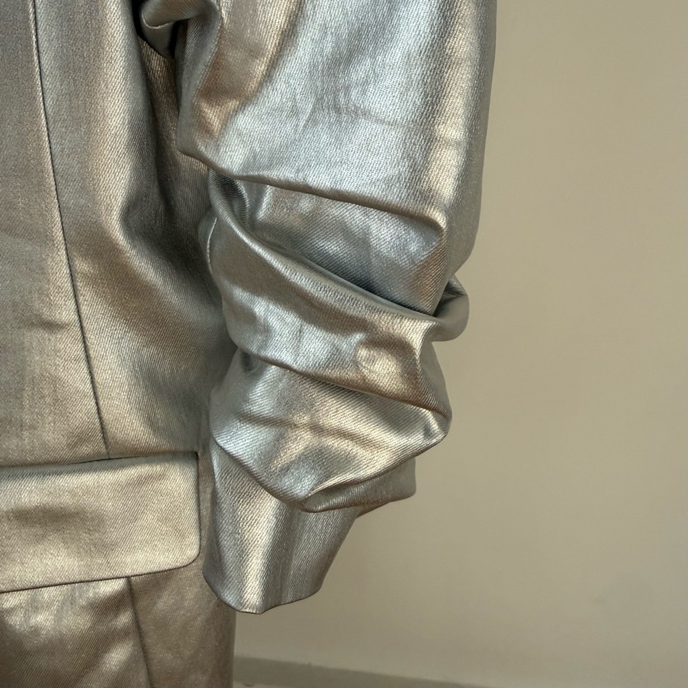 Cinq à Sept Khloe Metallic Foiled Blazer NWOT - Picture 5 of 9